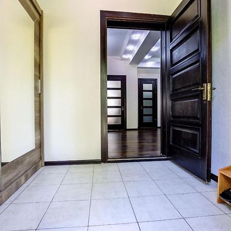 Opera Bed&Breakfast Bishkek Exterior foto