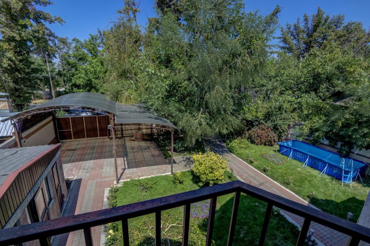 Opera Bed&Breakfast Bishkek Exterior foto