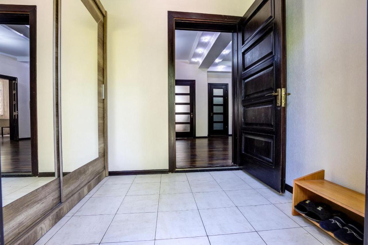 Opera Bed&Breakfast Bishkek Exterior foto